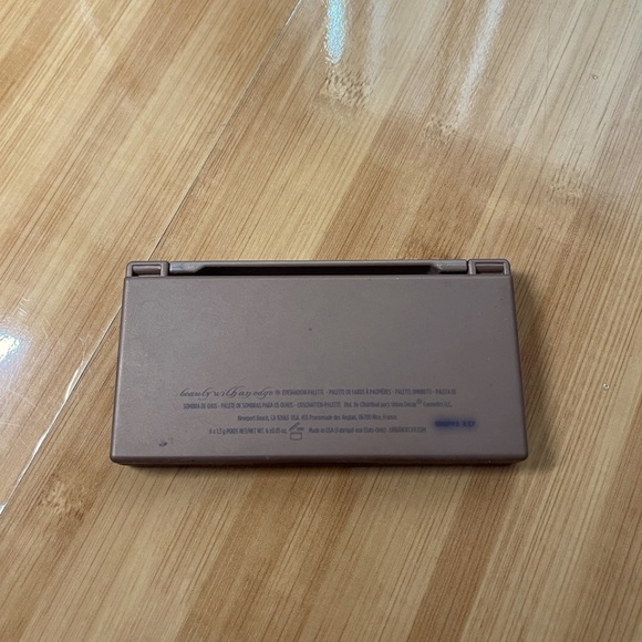 Urban decay Naked 2 Basics mini eyeshadow pallet - Picture 6 of 6